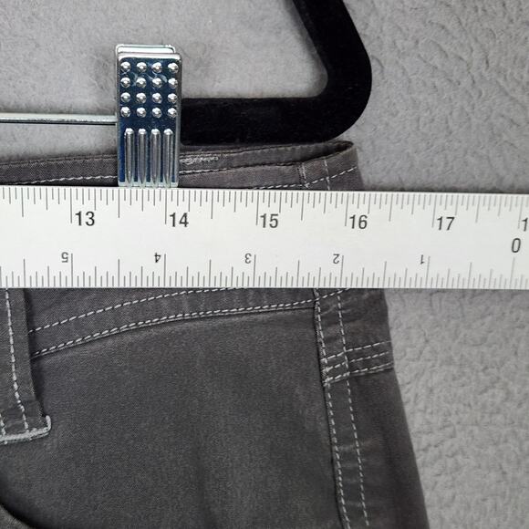 Kuhl Cargo Shorts Womens 8 Gray Outdoor Hiking Stretch Utility Pockets 16S - Picture 3 of 13